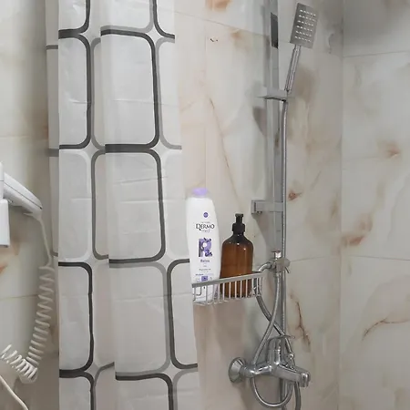 Small Near The Olimpik Park Apartment Tirana